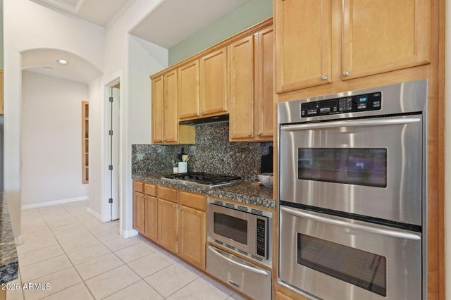 370 E CANYON CREEK Drive, Gilbert, AZ 85295