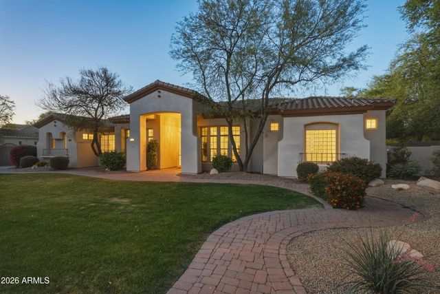 370 E CANYON CREEK Drive, Gilbert, AZ 85295