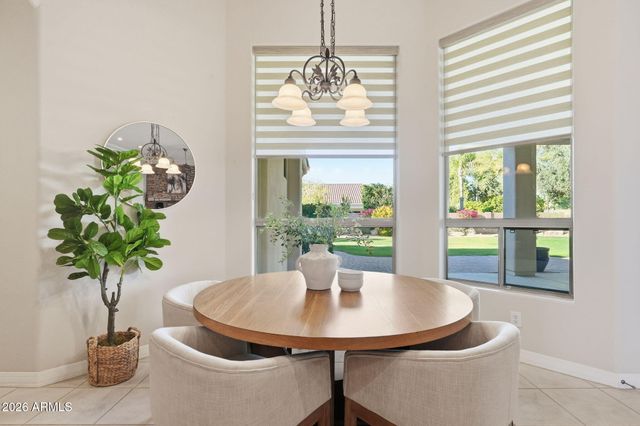 370 E CANYON CREEK Drive, Gilbert, AZ 85295