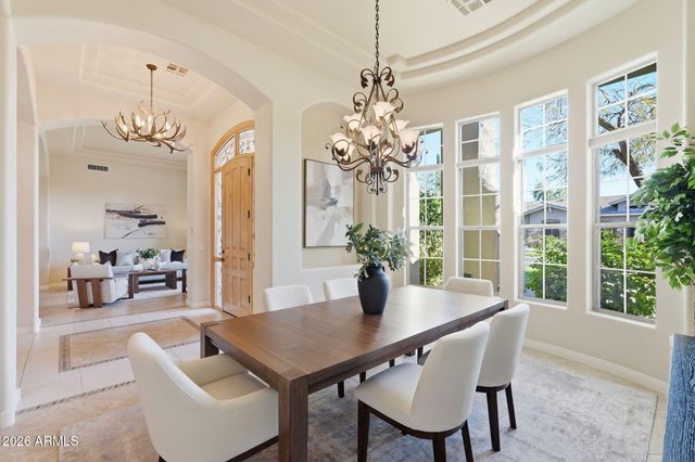 370 E CANYON CREEK Drive, Gilbert, AZ 85295