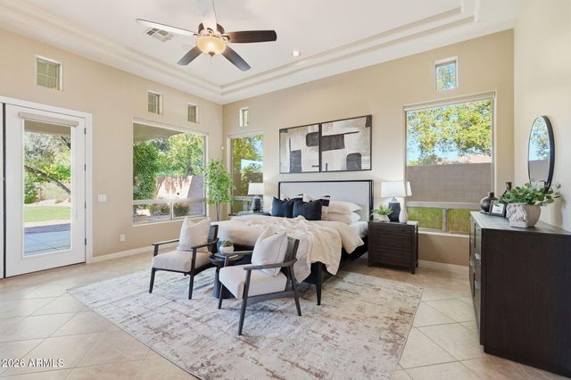 370 E CANYON CREEK Drive, Gilbert, AZ 85295