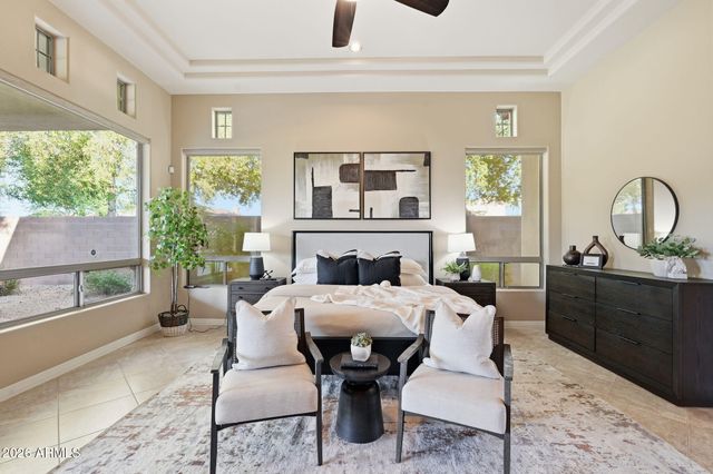 370 E CANYON CREEK Drive, Gilbert, AZ 85295