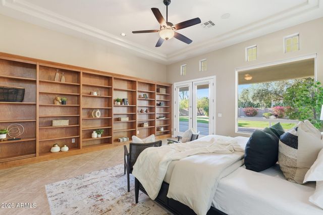 370 E CANYON CREEK Drive, Gilbert, AZ 85295