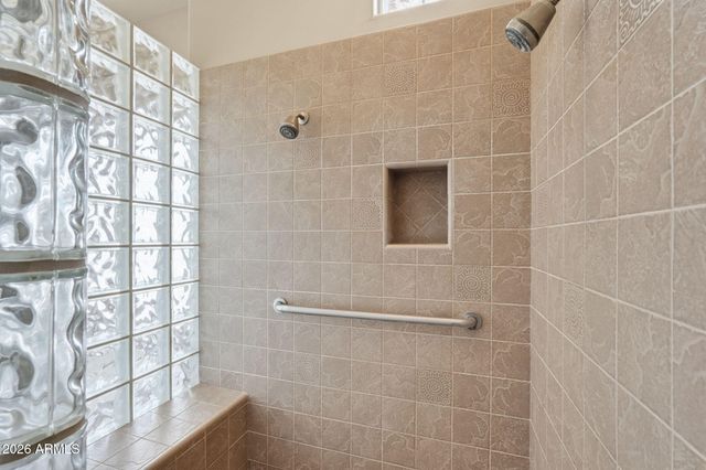 370 E CANYON CREEK Drive, Gilbert, AZ 85295