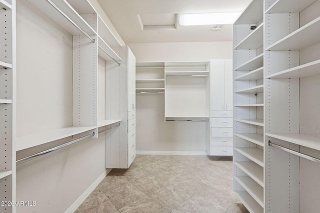 370 E CANYON CREEK Drive, Gilbert, AZ 85295