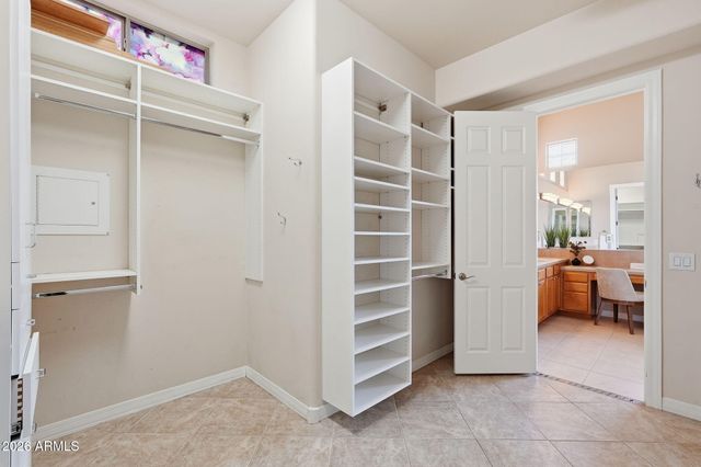 370 E CANYON CREEK Drive, Gilbert, AZ 85295