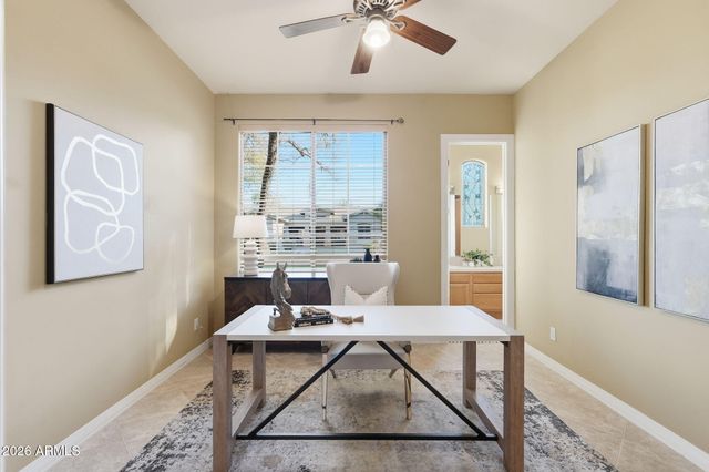 370 E CANYON CREEK Drive, Gilbert, AZ 85295