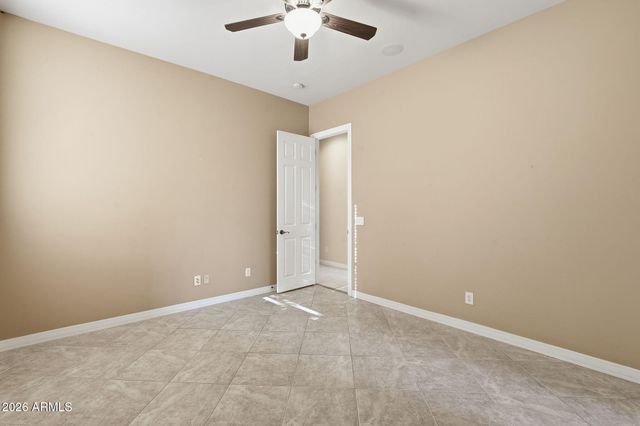 370 E CANYON CREEK Drive, Gilbert, AZ 85295