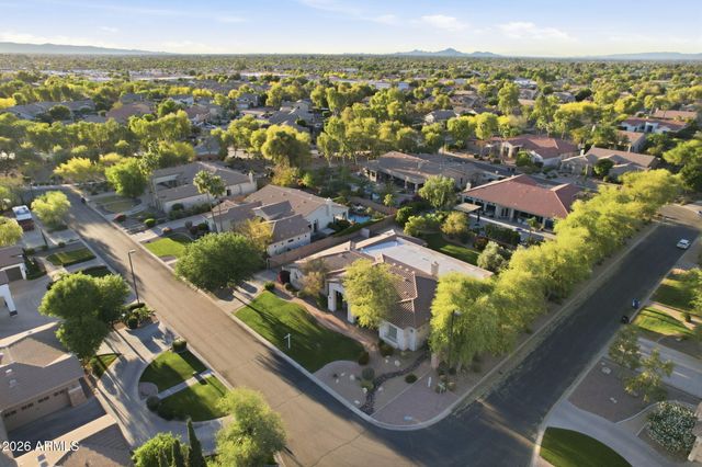 370 E CANYON CREEK Drive, Gilbert, AZ 85295