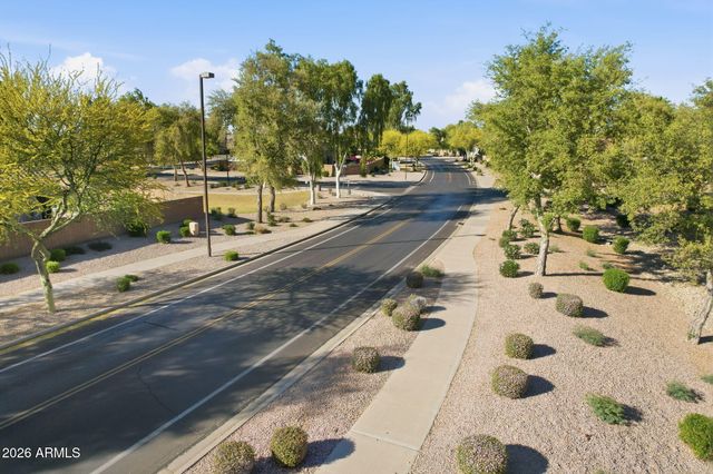 370 E CANYON CREEK Drive, Gilbert, AZ 85295