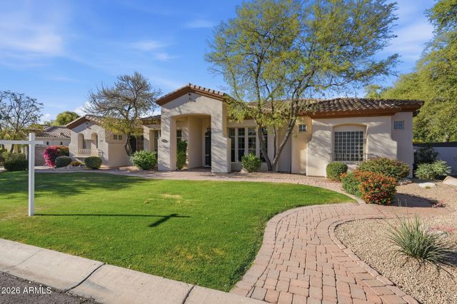 370 E CANYON CREEK Drive, Gilbert, AZ 85295