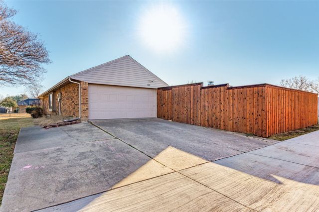 3105 Afton Drive, Carrollton, TX 75007