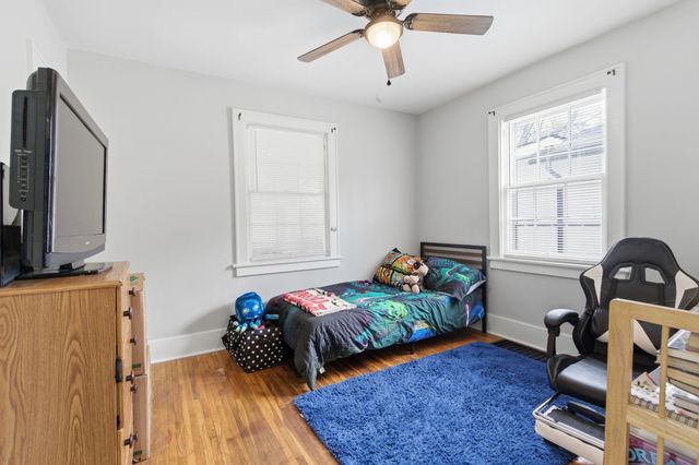 825 Gracey Ave, Clarksville, TN 37040