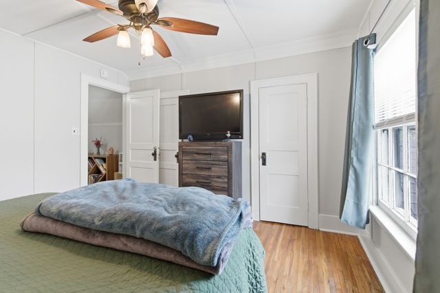 825 Gracey Ave, Clarksville, TN 37040