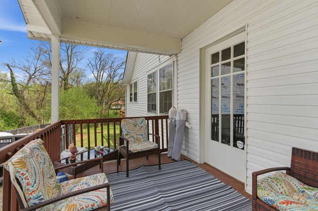 825 Gracey Ave, Clarksville, TN 37040