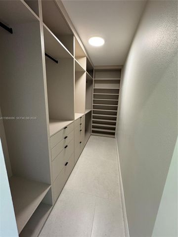 1900 W 54th St 219, Hialeah, FL 33012