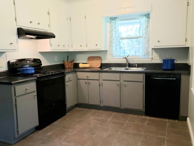 1730 Pinckney Park Drive A, Charleston, SC 29407