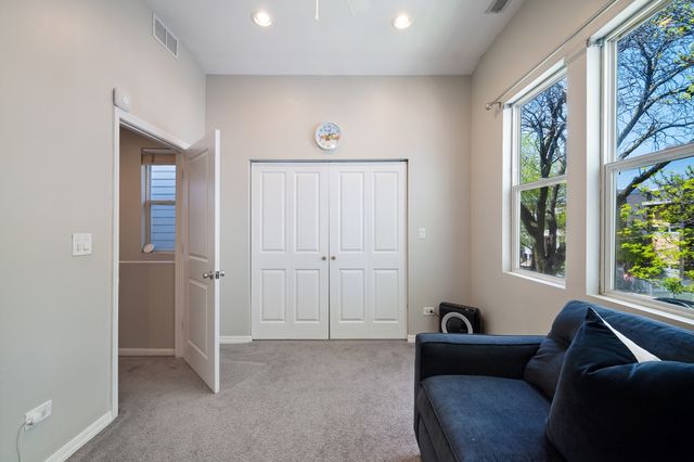 1923 W Erie Street, Chicago, IL 60622
