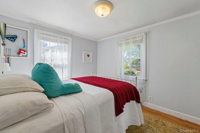 131 Floral Parkway, Floral Park, NY 11001