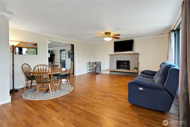 1108 20th Street NW, Puyallup, WA 98371