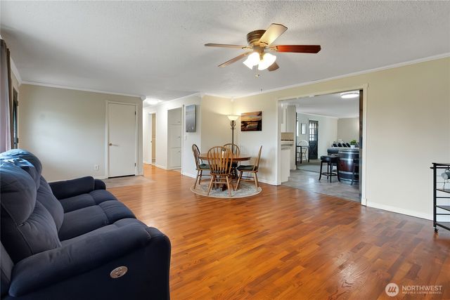 1108 20th Street NW, Puyallup, WA 98371