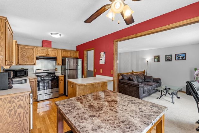 1387 Clarence Court, Saint Paul, MN 55106