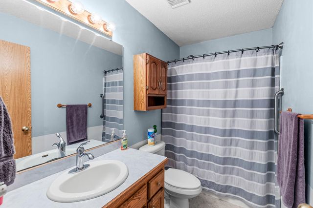 1387 Clarence Court, Saint Paul, MN 55106