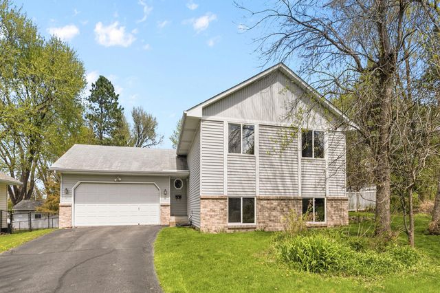1387 Clarence Court, Saint Paul, MN 55106