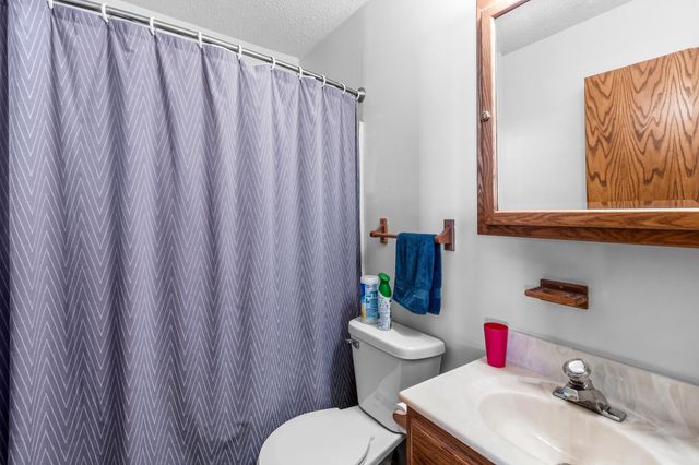 1387 Clarence Court, Saint Paul, MN 55106