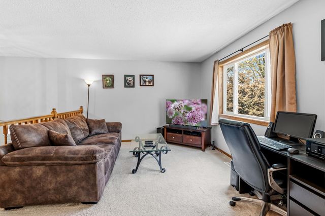 1387 Clarence Court, Saint Paul, MN 55106