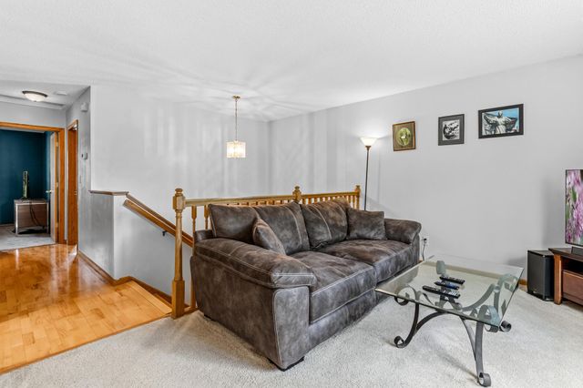 1387 Clarence Court, Saint Paul, MN 55106