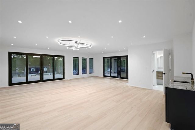1625 Emerald Avenue SW, Atlanta, GA 30310