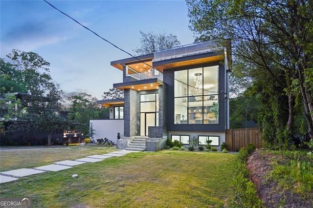 1625 Emerald Avenue SW, Atlanta, GA 30310