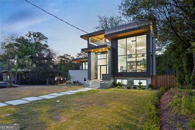 1625 Emerald Avenue SW, Atlanta, GA 30310