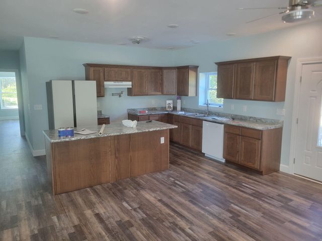 000 Brian Avenue, Ava, MO 65608