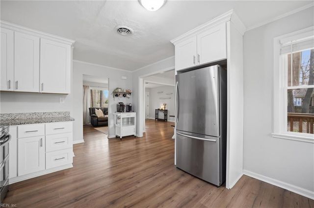 4073 Maple DR, Chesapeake, VA 23322