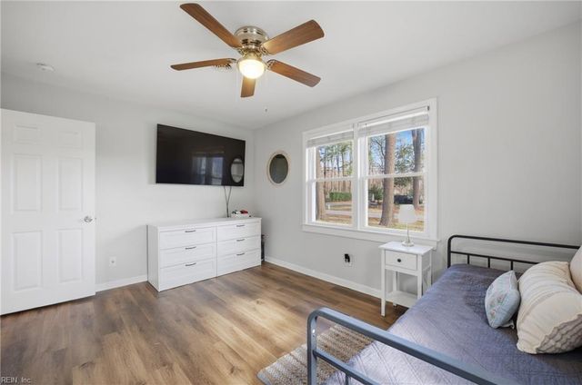 4073 Maple DR, Chesapeake, VA 23322