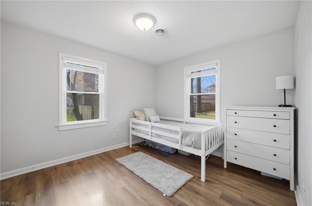 4073 Maple DR, Chesapeake, VA 23322