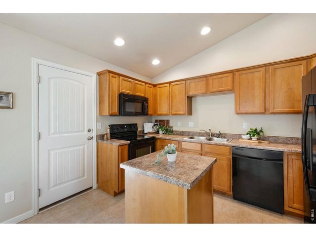 2255 Sopris Cir, Loveland, CO 80537