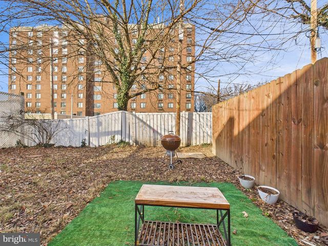 118 CUMBERLAND ST, Harrisburg, PA 17102