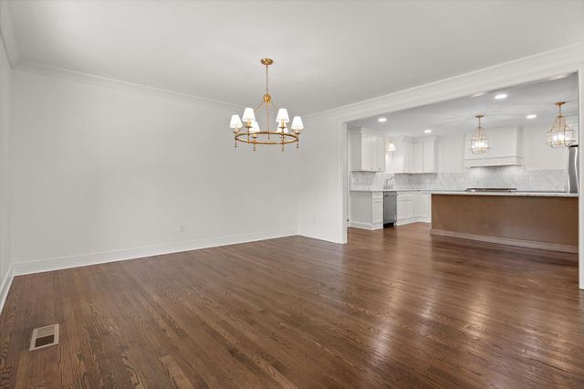 1206 Peter Pan Road, Lookout Mountain, GA 30750