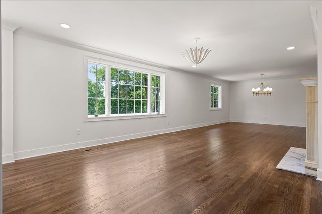 1206 Peter Pan Road, Lookout Mountain, GA 30750