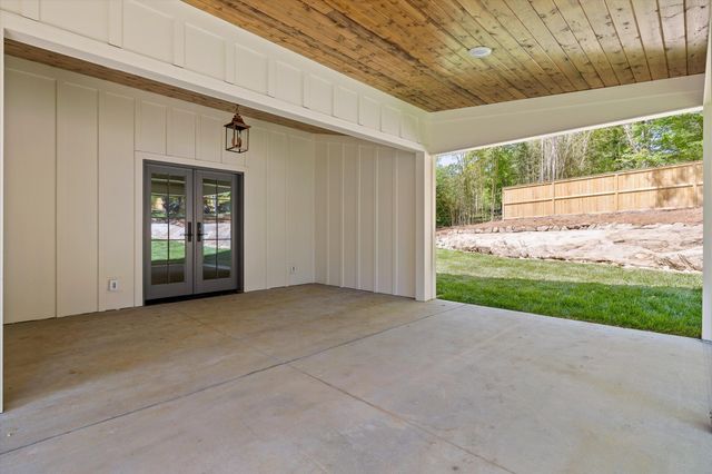 1206 Peter Pan Road, Lookout Mountain, GA 30750
