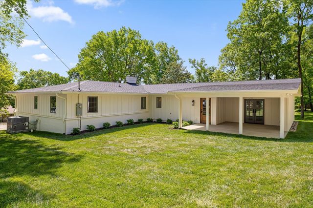 1206 Peter Pan Road, Lookout Mountain, GA 30750