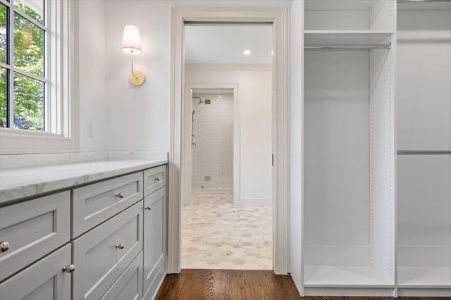 1206 Peter Pan Road, Lookout Mountain, GA 30750