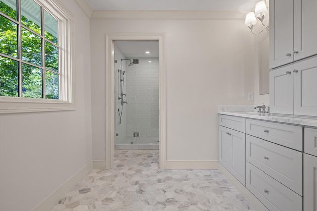 1206 Peter Pan Road, Lookout Mountain, GA 30750