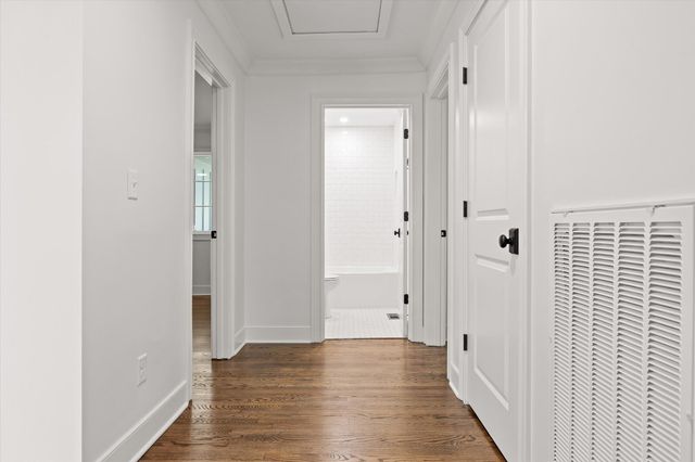 1206 Peter Pan Road, Lookout Mountain, GA 30750