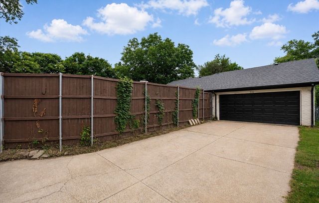 922 Thoreau Lane, Allen, TX 75002