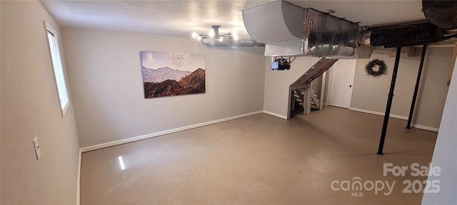 2696 Tablerock Road, Lenoir, NC 28645