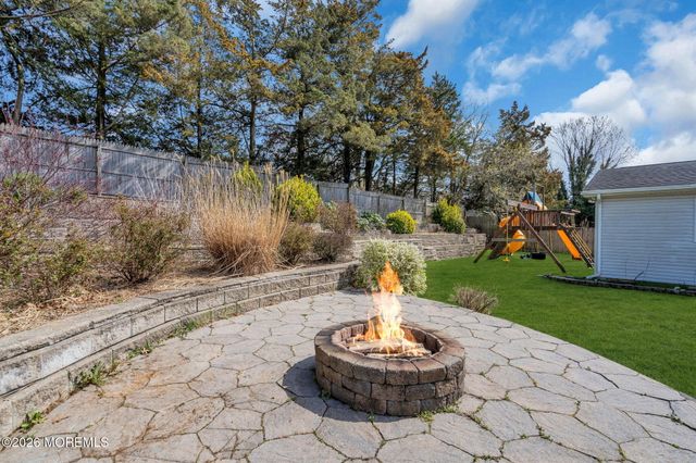 118 Joanna Drive, Toms River, NJ 08753